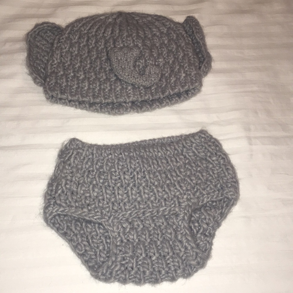 Newborn photoshoot outfit